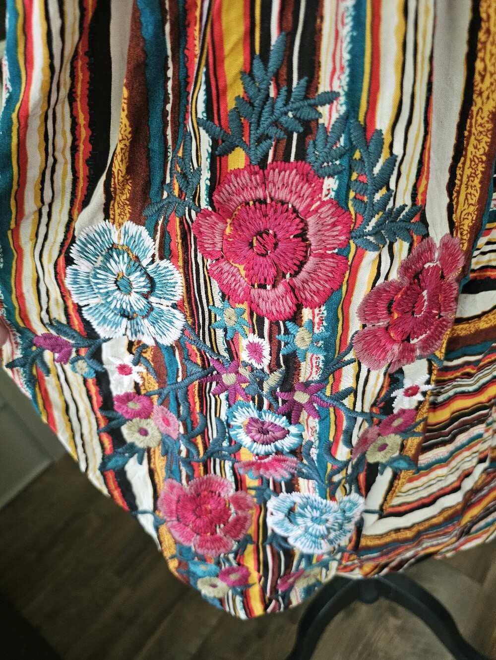 ANDREE BY UNIT Women's L/S Floral Blouse Pullover Embroidered (L) - Picture 5 of 10